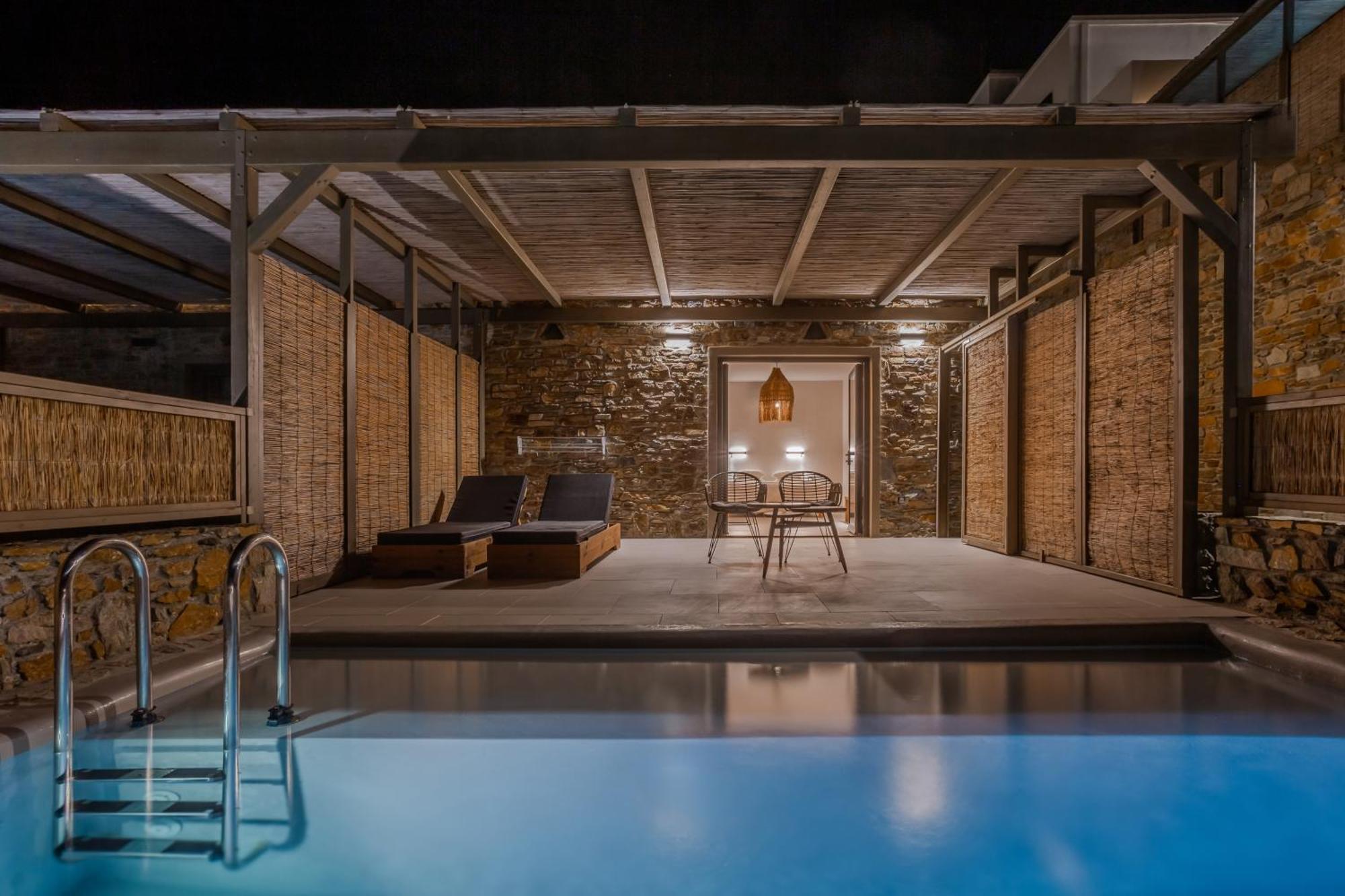 Amal Kythnos Suites Bagian luar foto