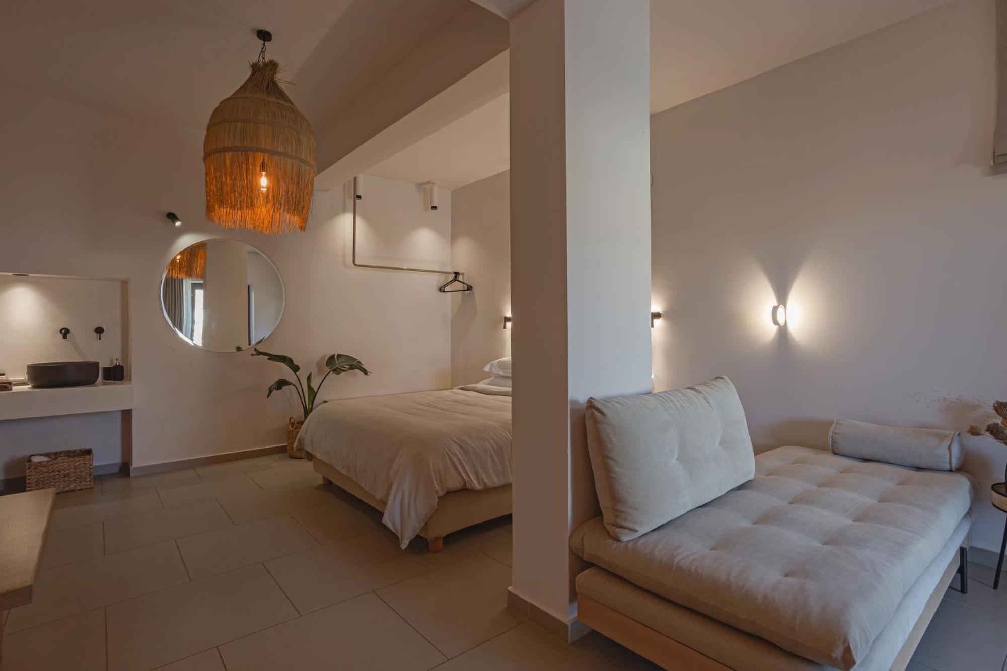 Amal Kythnos Suites Bagian luar foto