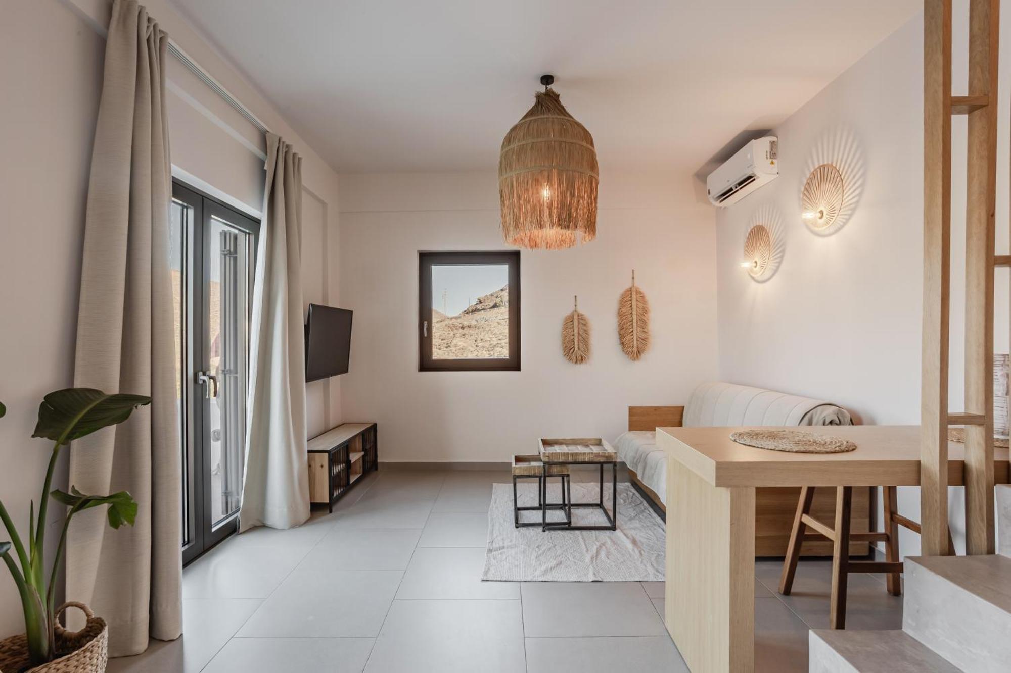 Amal Kythnos Suites Bagian luar foto