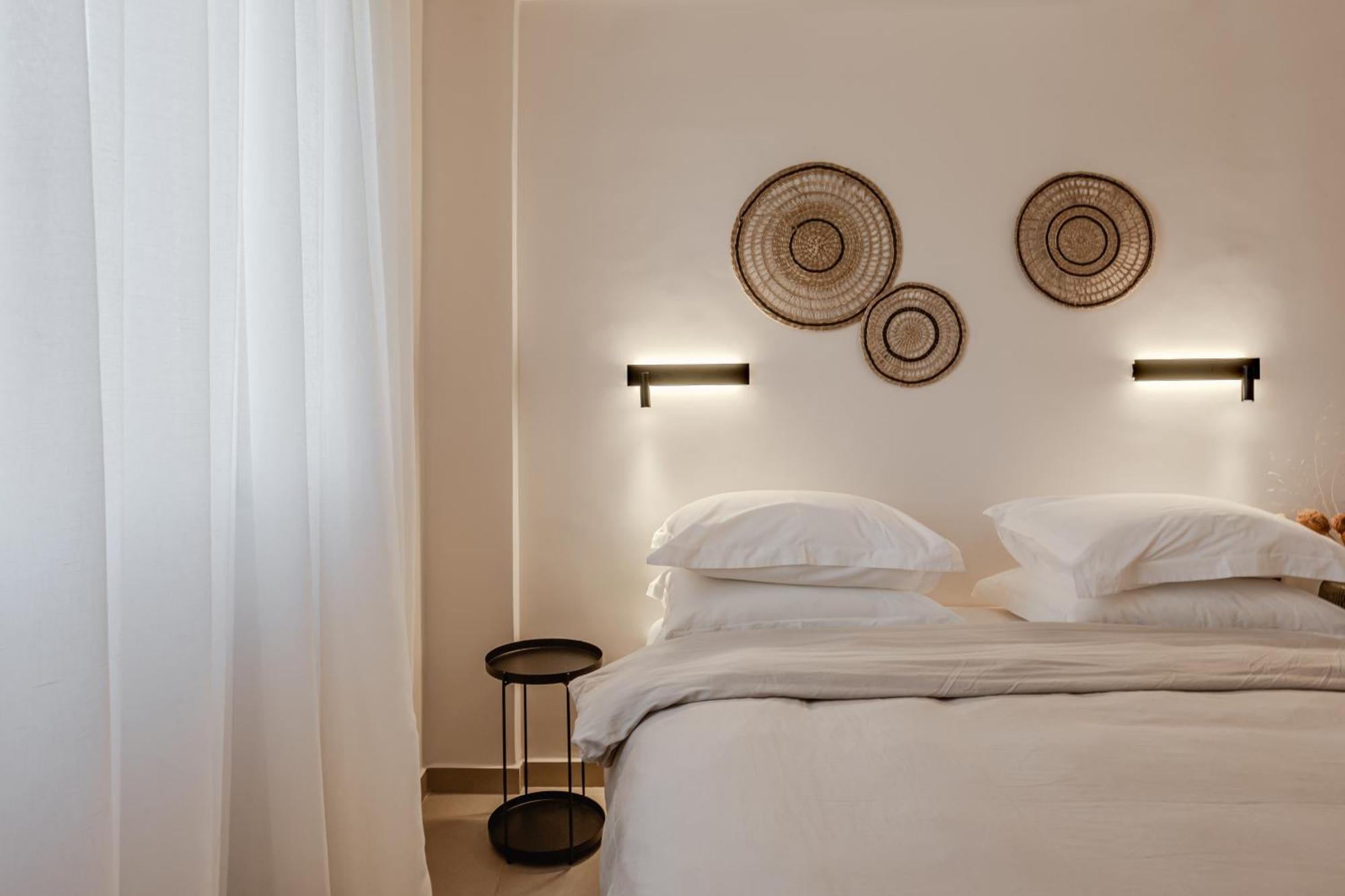 Amal Kythnos Suites Bagian luar foto