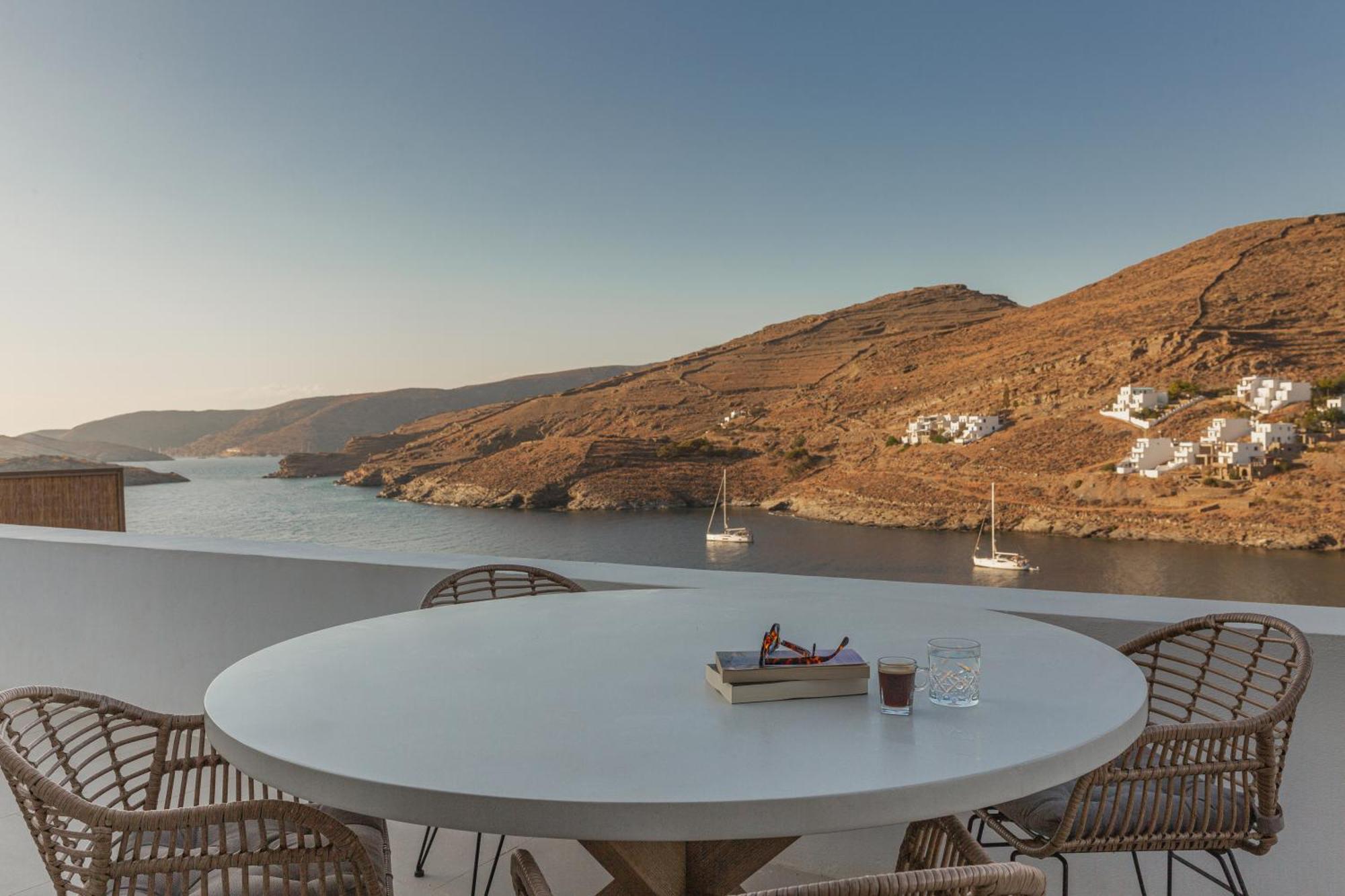 Amal Kythnos Suites Bagian luar foto
