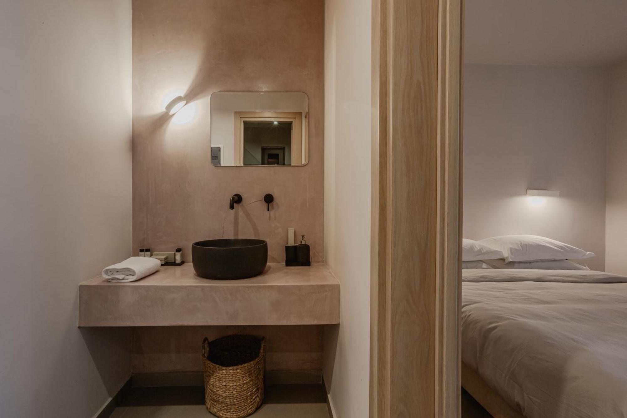 Amal Kythnos Suites Bagian luar foto