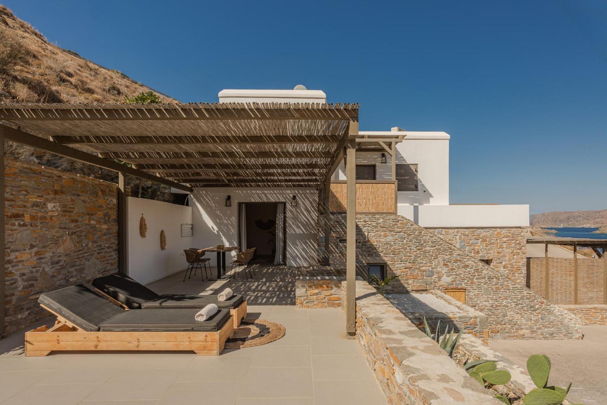 Amal Kythnos Suites Bagian luar foto