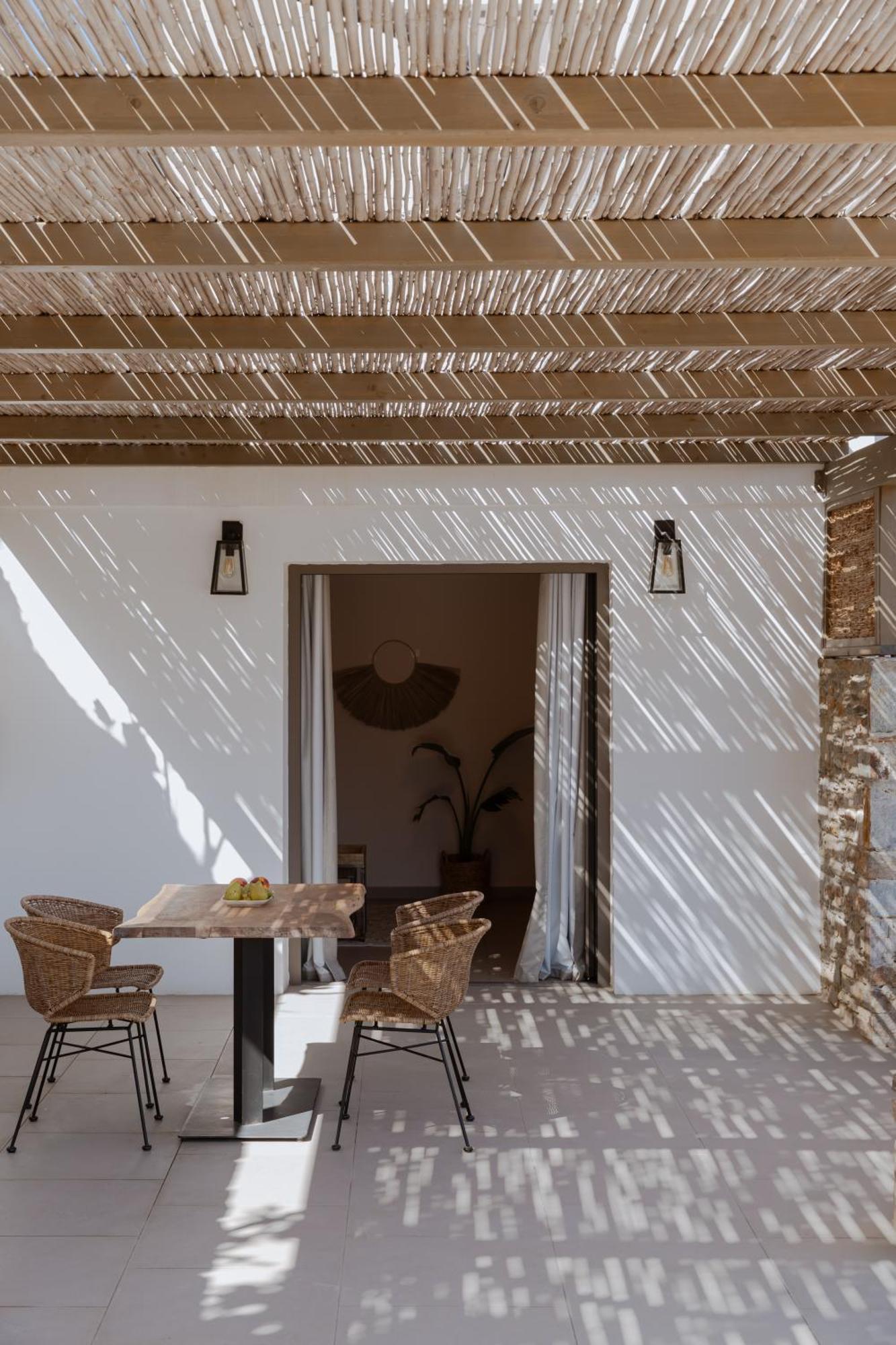 Amal Kythnos Suites Bagian luar foto