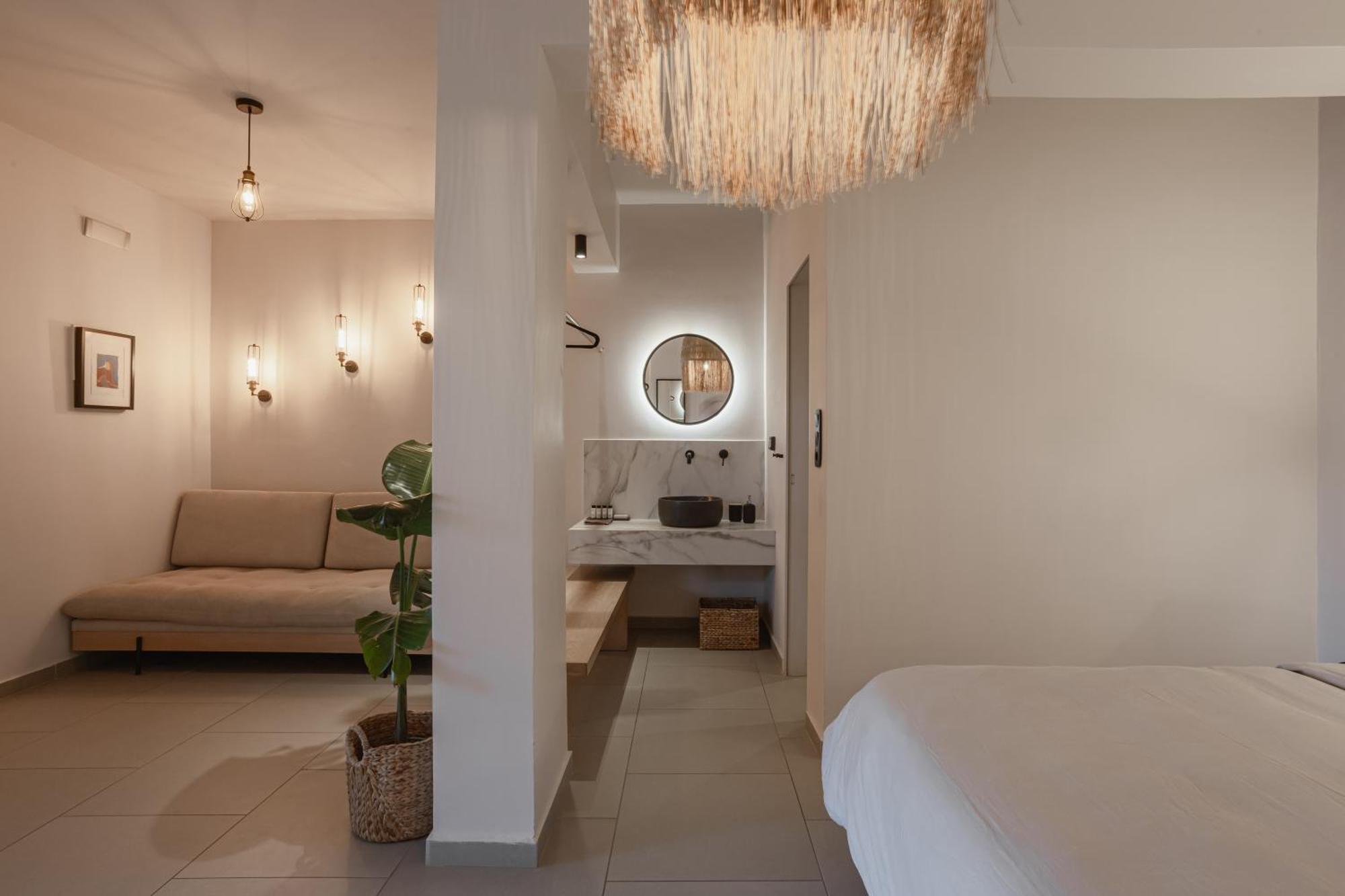 Amal Kythnos Suites Bagian luar foto