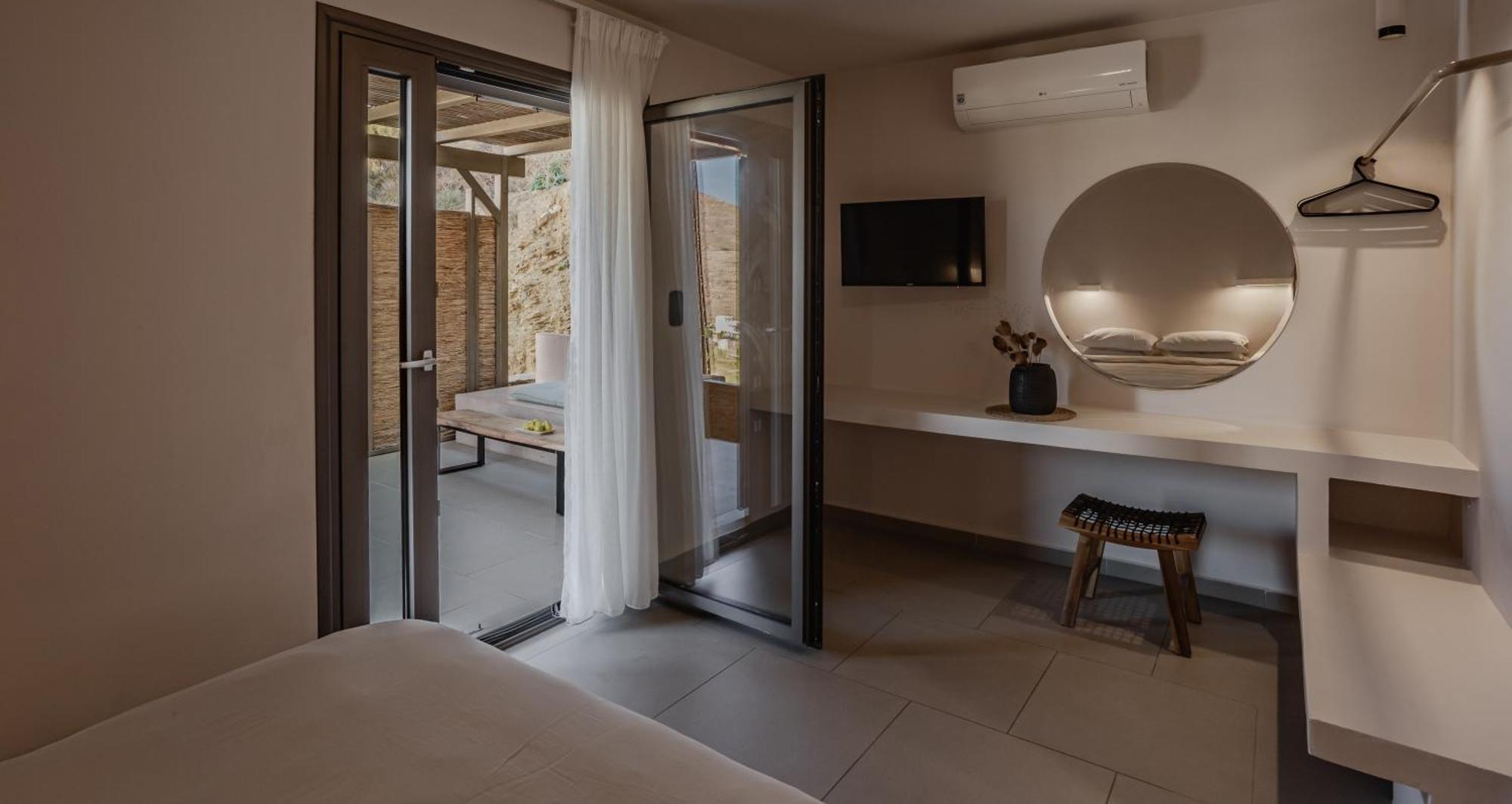 Amal Kythnos Suites Bagian luar foto